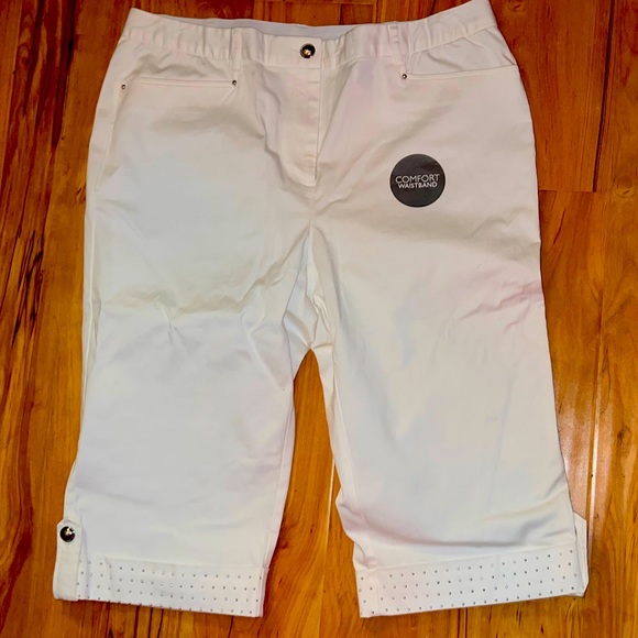 White capris - Picture 1 of 1